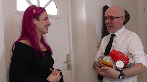 Pink-haired cutie Noochkaa gets a tasty treat with Maxime Horns in some hot kissing action