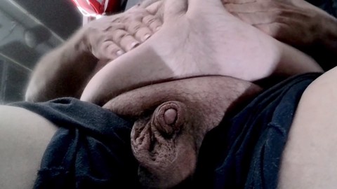 Reifer Crossdresser Kind Chub bläst einen Schwanz, während der Sissy Erniedrigung erfährt, und der weiße Twink liebt BBC.