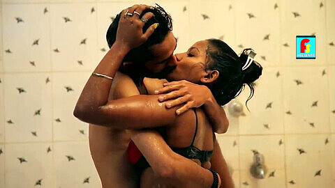 Surekha reddy hot romance, tamil aunty bathroom romance, bathroom tamil