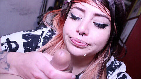 Ahegao Mexican gives creamy blowjob and outstanding hand-job to her lover
