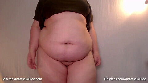 Voluptuous BBW with huge ass and curvy belly serves up hotness
