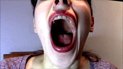 Mouth vore, mouth yawning, mouth fetish giantess
