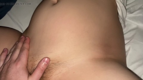 Me follé el coño gordo y peludo de mi esposa canadiense dos veces en un video