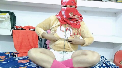 ファッキング, ソロ, キュウリ