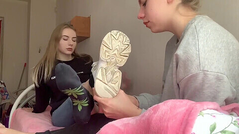 Shoe worship, smelly socks, dirty soles