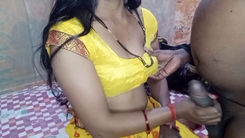 Sexy Bhabhi gujarati in saree scopata duramente