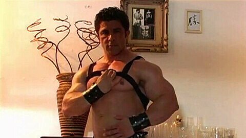 Muscle worship session with muscular hunk Serafim (Rare)