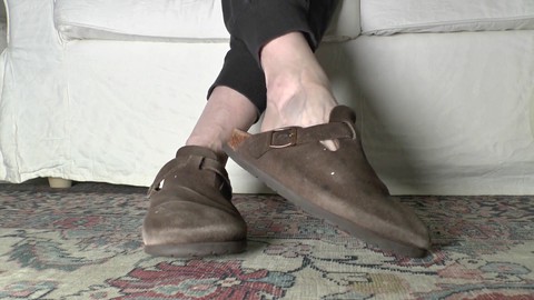 Very old, smells, feet fetish