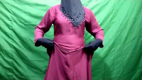 Jerking off in the neighbor's clothes