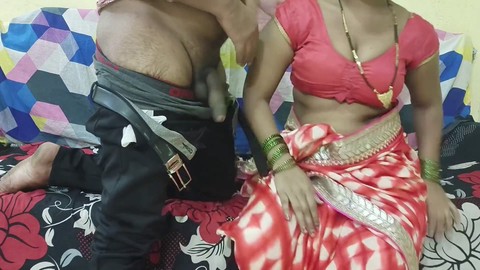 Tía india anciana de Mumbai se desnuda para adorar la gran polla de su sobrino mientras tienen conversaciones sucias en hindi