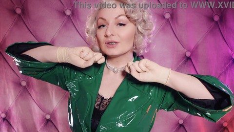 Verführerisches ASMR-Video mit Spandexhandschuhen und grünem PVC von der wunderschönen MILF Arya Grander