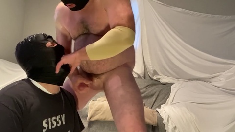 Wild encounter between submissive gay slut and dominant alpha ends in a messy mind-blowing session